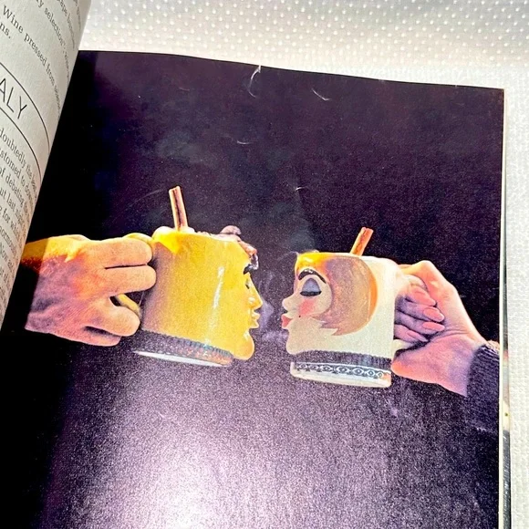 VTG. 70’s Playboy's Host & Bar Book -Hardcover - Picture 8 of 14